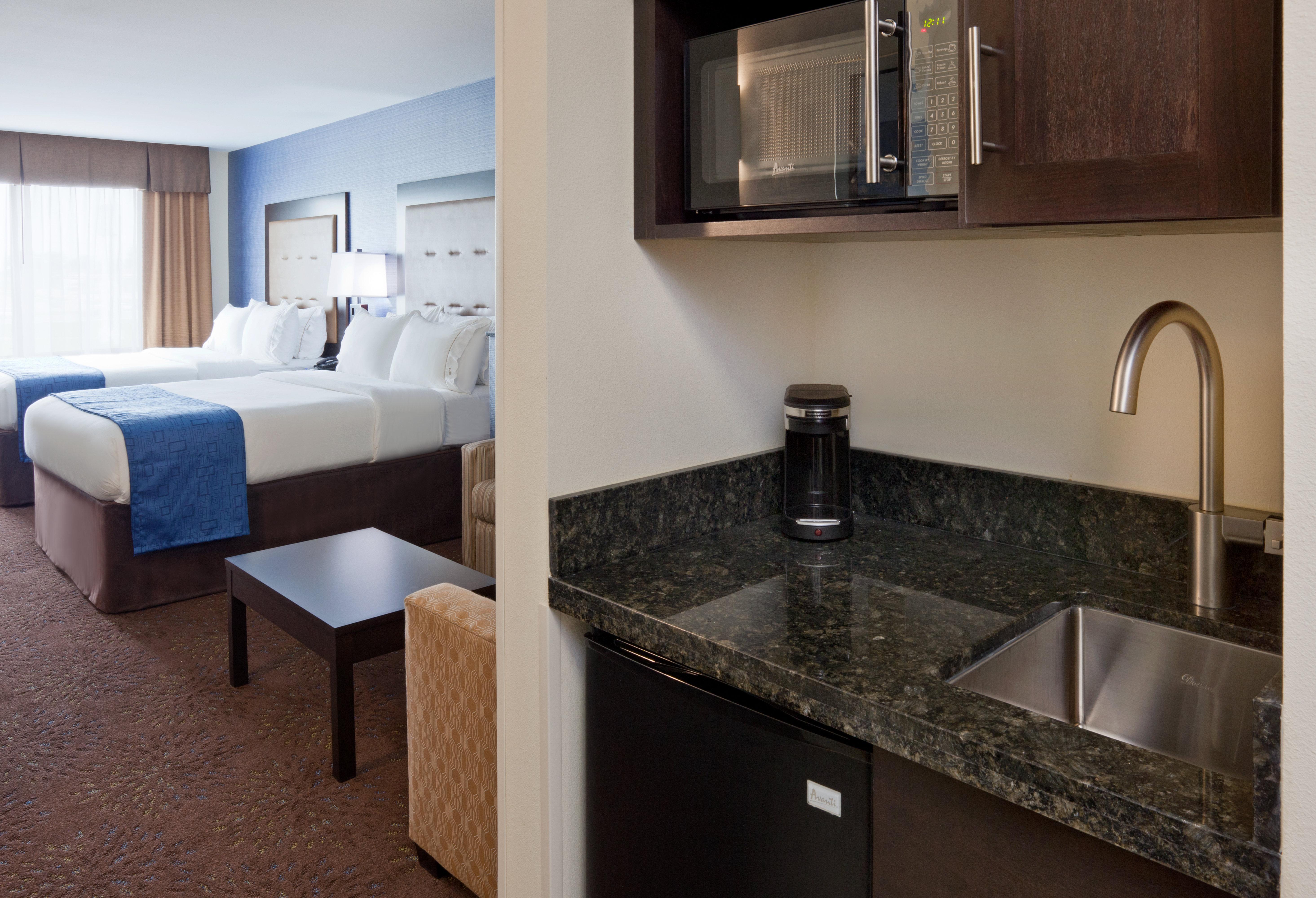 Holiday Inn Express & Suites Davenport, An Ihg Hotel Extérieur photo