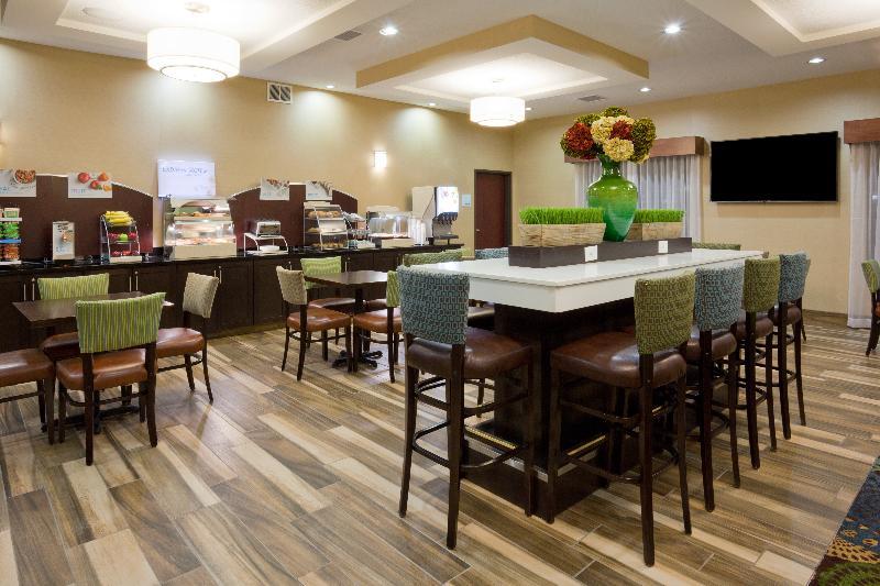 Holiday Inn Express & Suites Davenport, An Ihg Hotel Extérieur photo