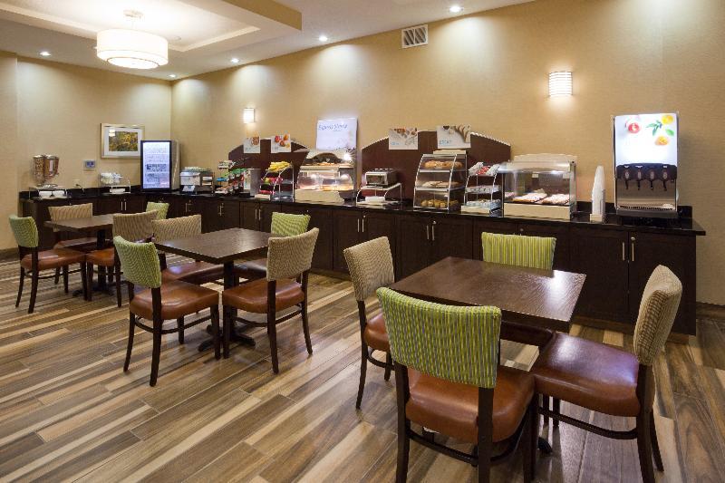 Holiday Inn Express & Suites Davenport, An Ihg Hotel Extérieur photo